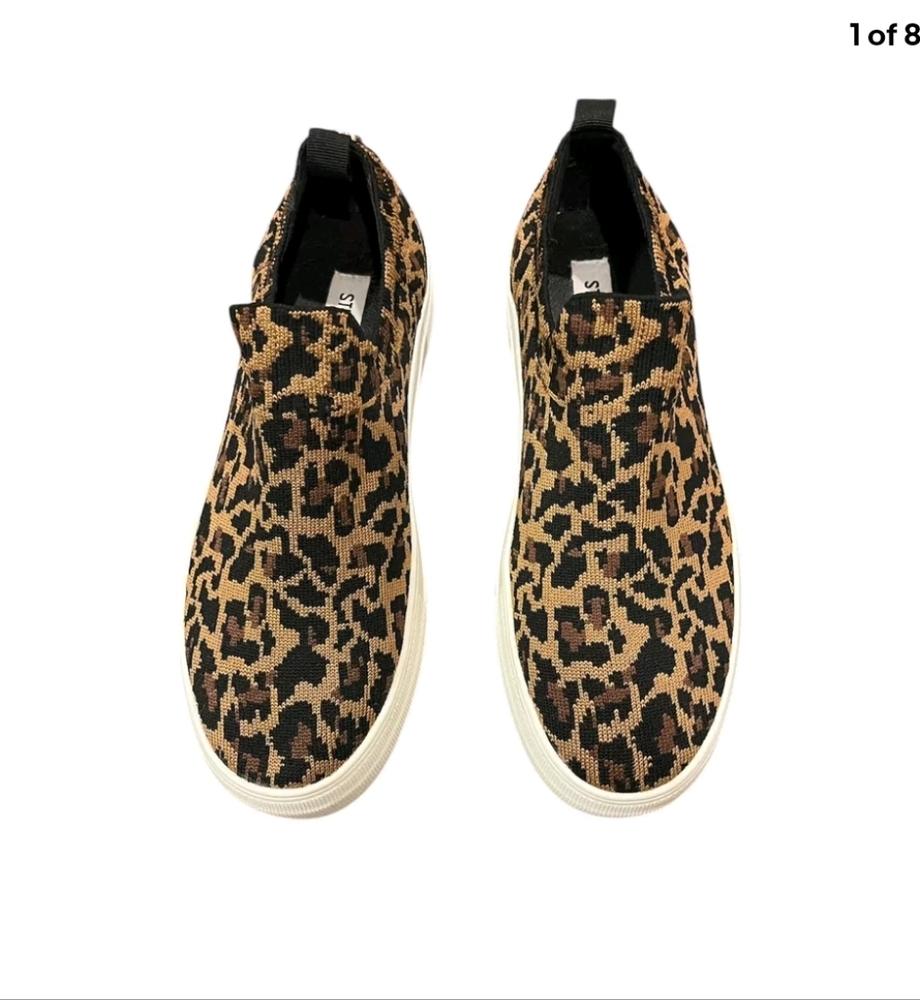 Steve Madden Size 7 Leopard Print Slip-On Sneakers